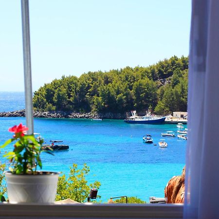 Natasha Rooms Himare Exterior foto