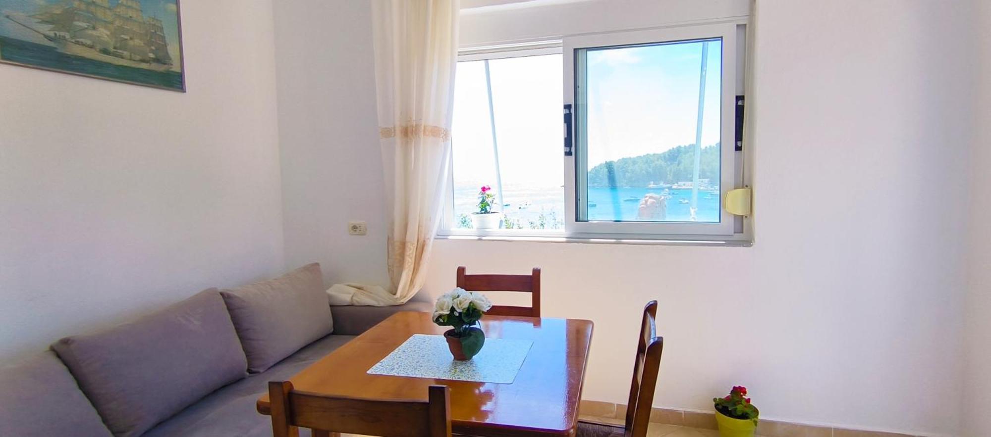 Natasha Rooms Himare Exterior foto