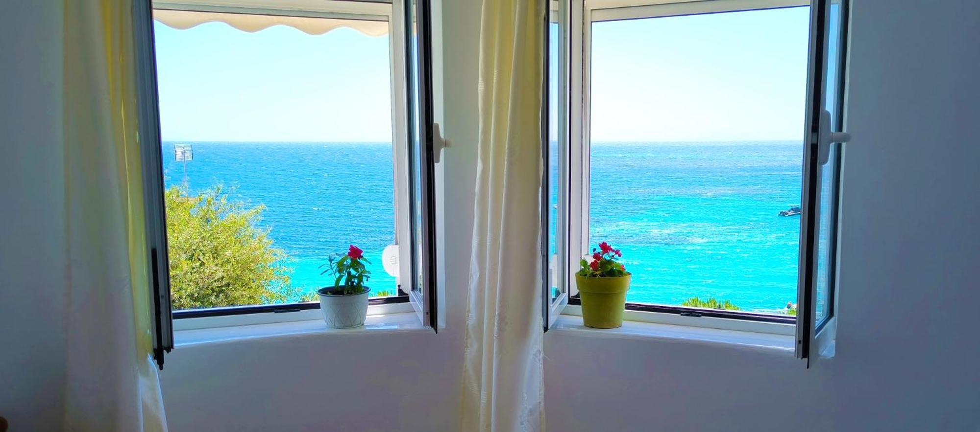 Natasha Rooms Himare Exterior foto