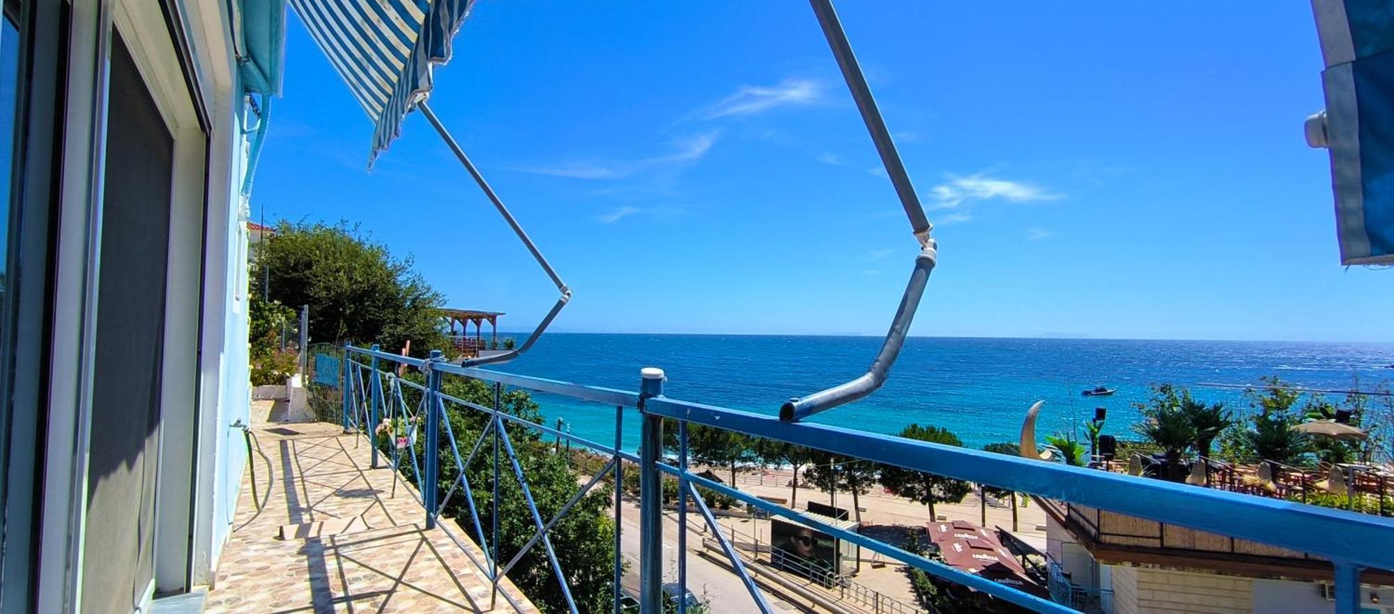 Natasha Rooms Himare Exterior foto