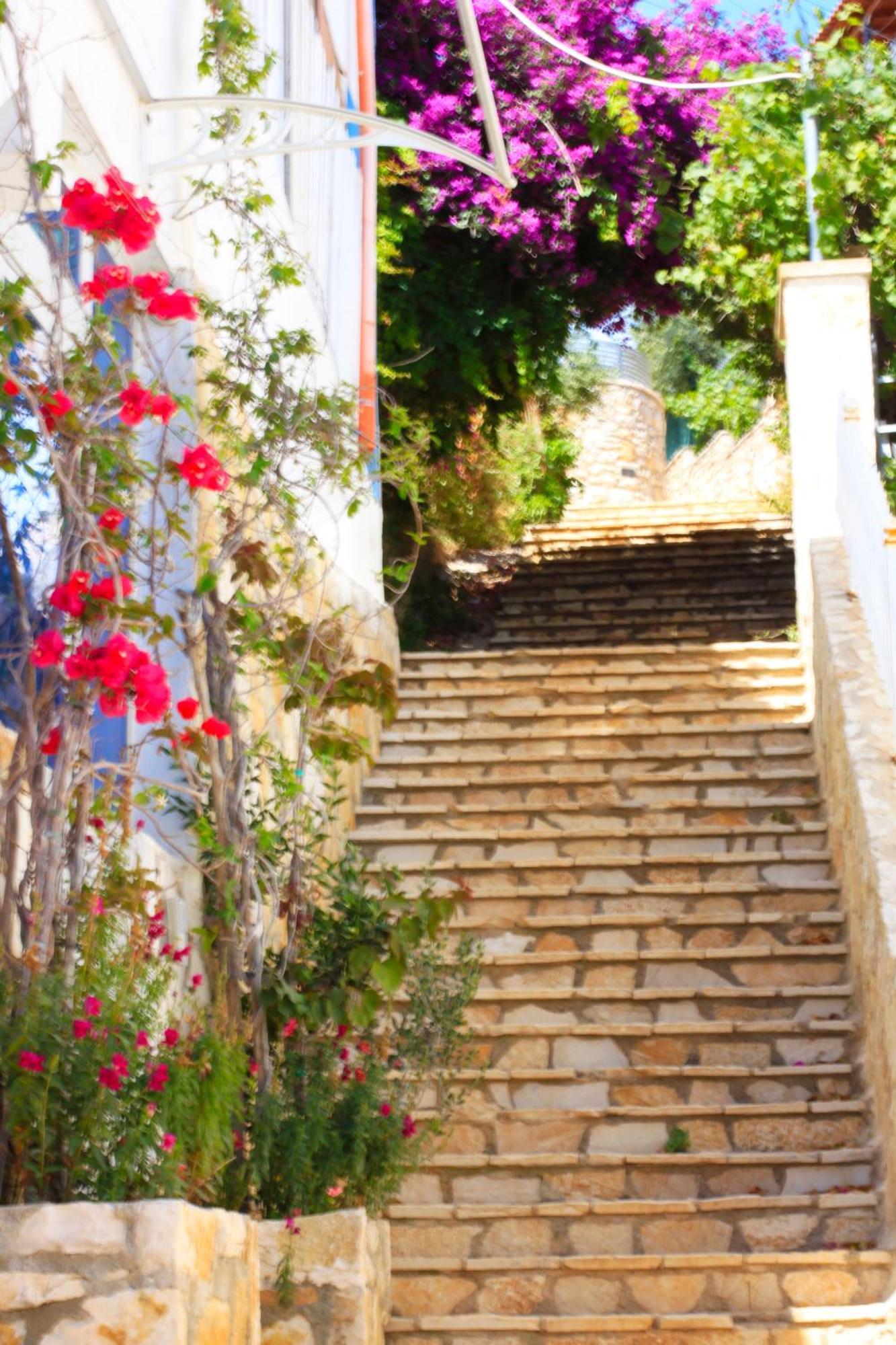 Natasha Rooms Himare Exterior foto