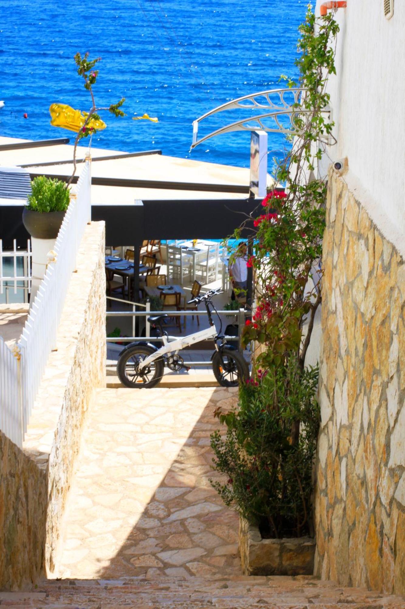 Natasha Rooms Himare Exterior foto