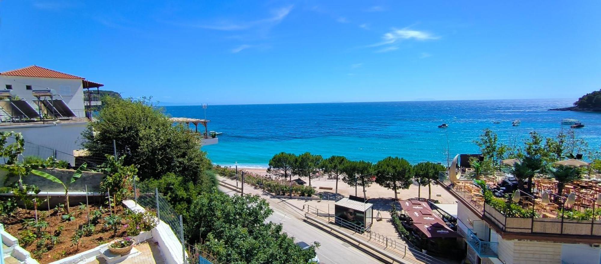 Natasha Rooms Himare Exterior foto